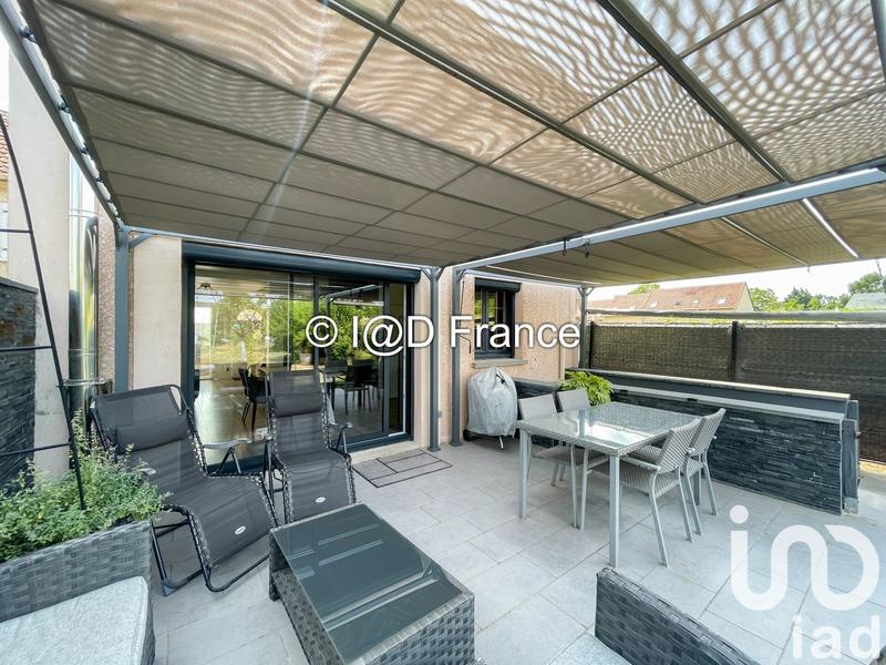 Maison - 98 m² - 6 pièces