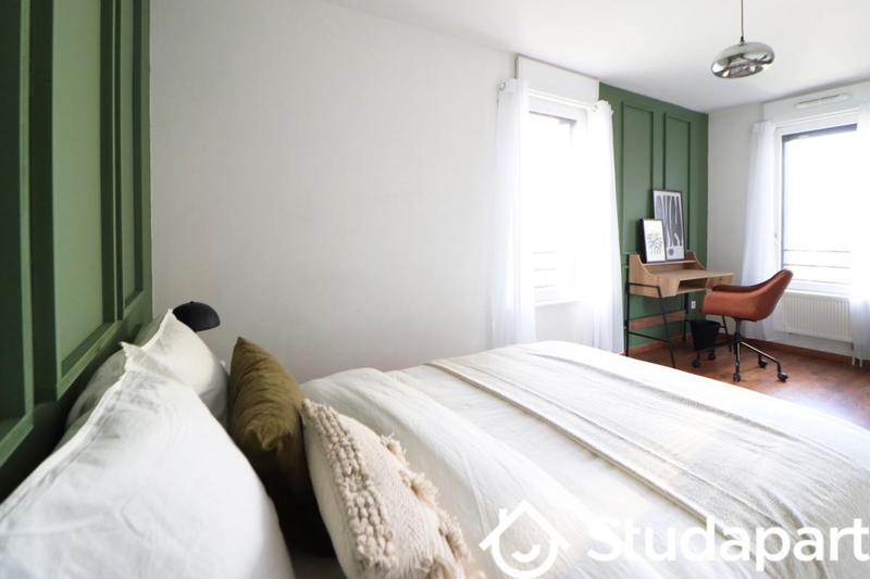 Chambre - 12 m² - 1 pièce