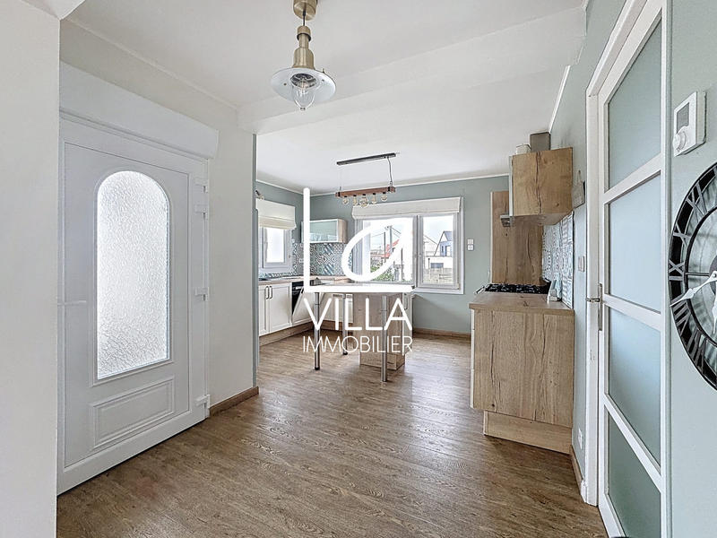 Maison - 149 m² - 10 pièces