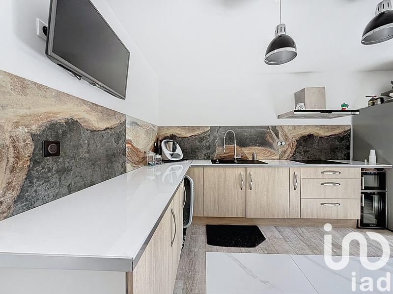 Maison - 239 m² - 6 pièces