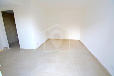 Appartement - 95 m² - 4 pièces