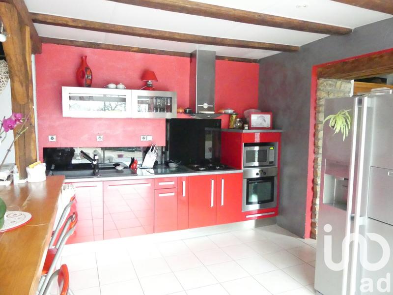 Maison - 230 m² - 6 pièces