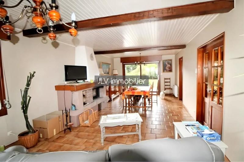 Maison - 150 m² - 8 pièces