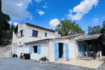 Maison - 85 m² - 5 pièces
