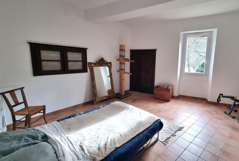 Maison - 272 m² - 10 pièces