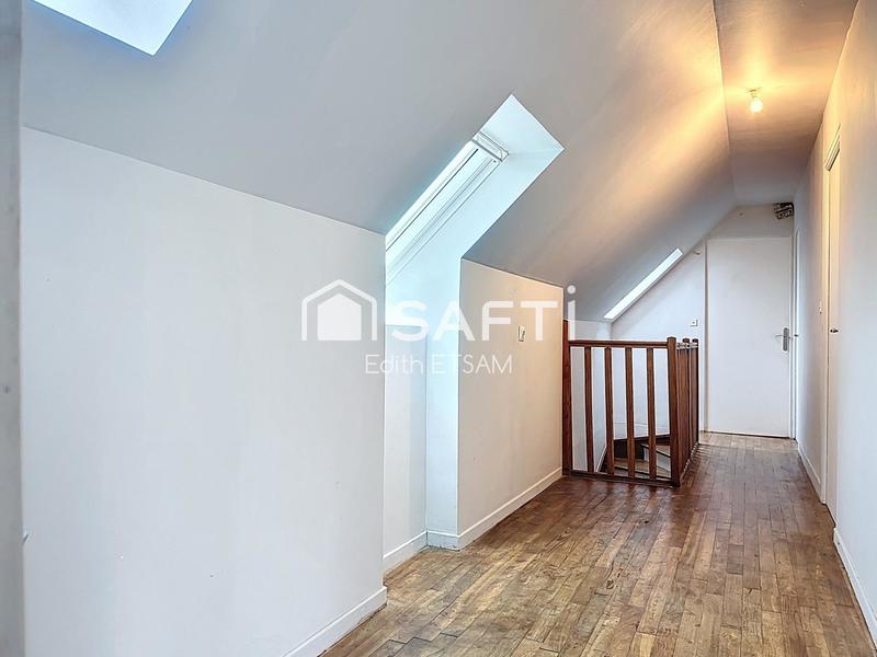 Maison - 239 m² - 11 pièces