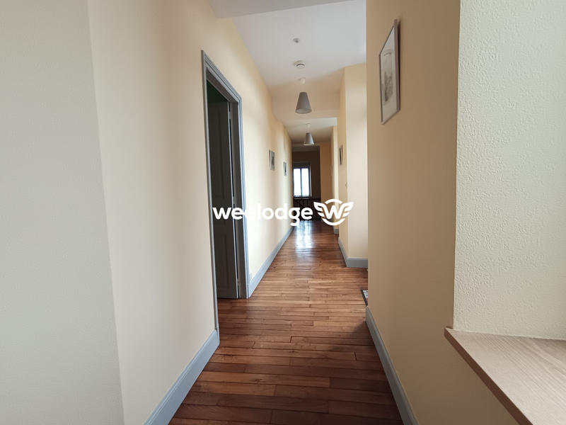 Maison - 392 m² - 15 pièces