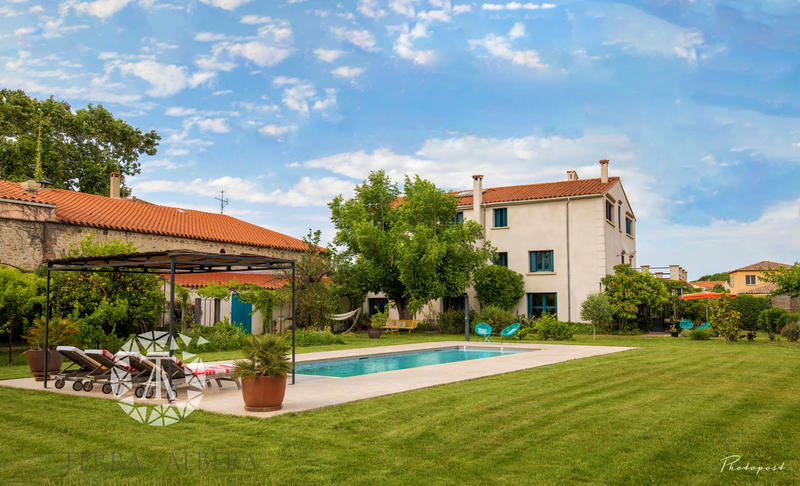 Propriété - 504 m² - 12 pièces