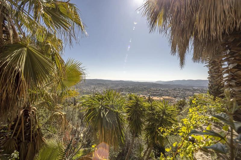 Maison - 322 m² - 10 pièces