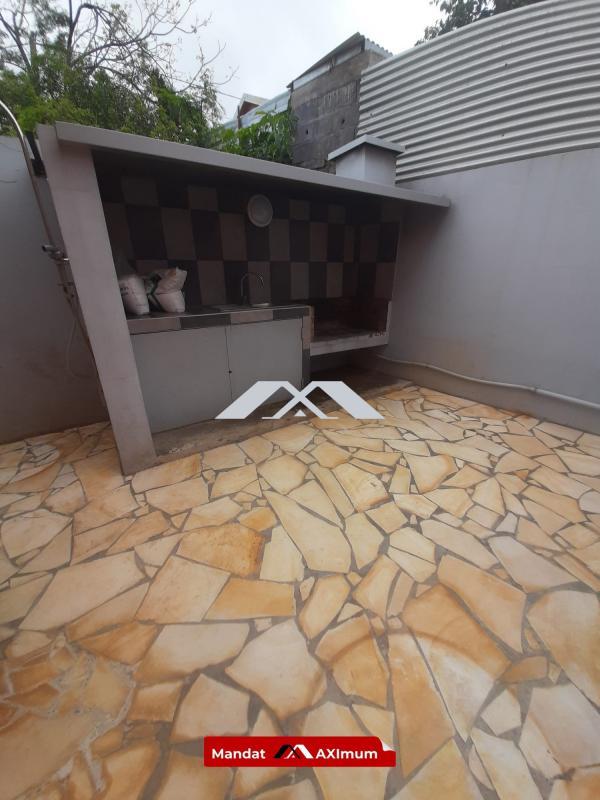 Maison - 83 m² - 3 pièces