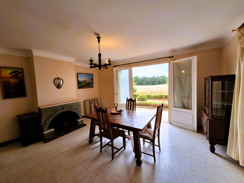 Maison - 93 m² - 4 pièces