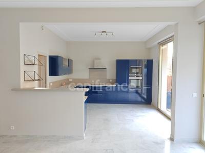 Appartement - 120 m² - 4 pièces