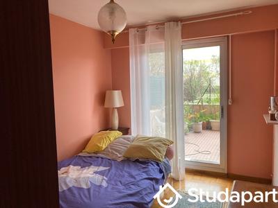 Chambre - 12 m² - 1 pièce