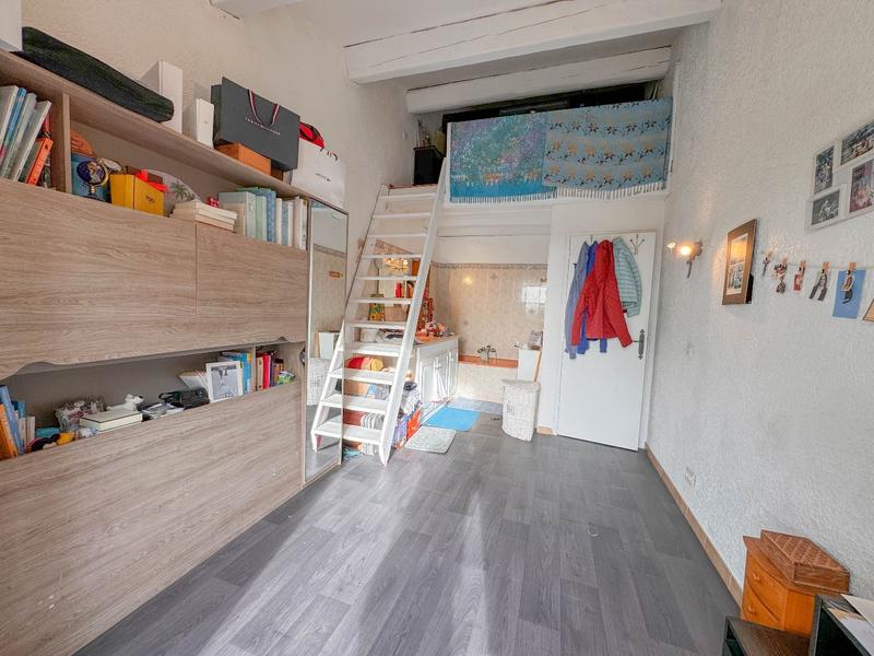 Maison - 195 m² - 8 pièces