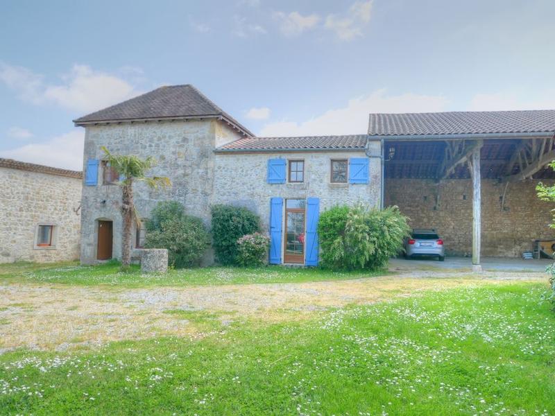 Maison - 350 m² - 11 pièces