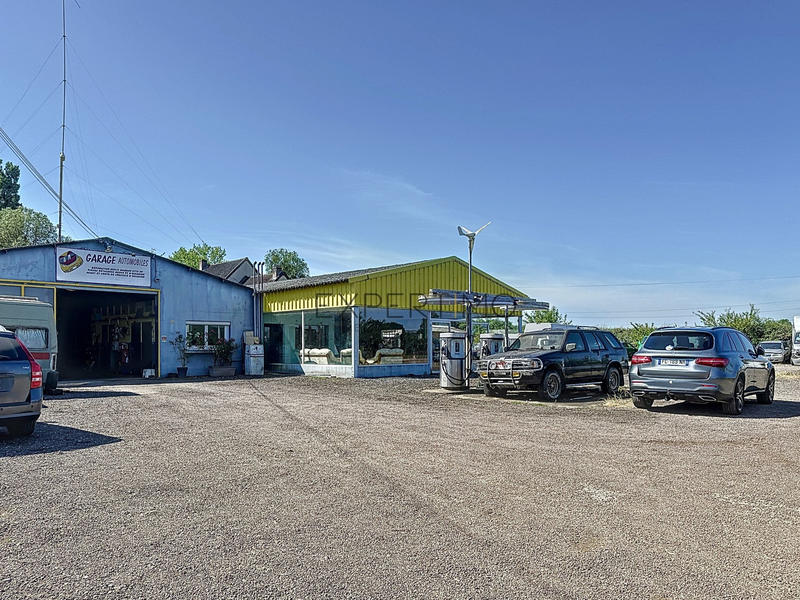 Local d'activités - 300 m²