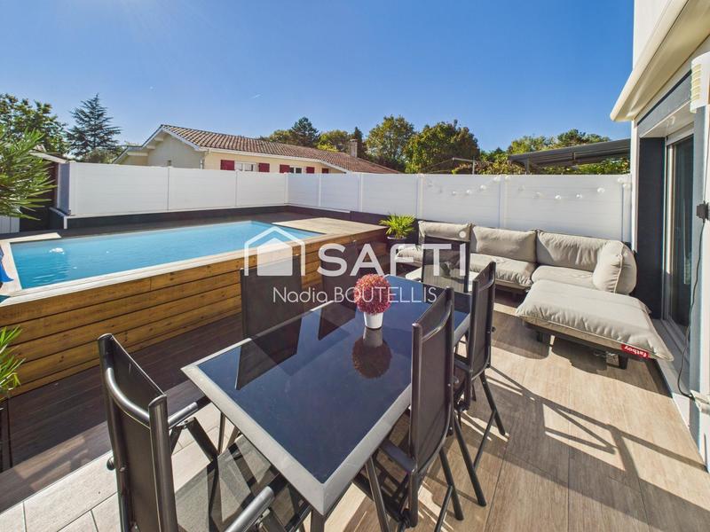 Maison - 92 m² - 4 pièces