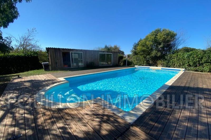 Maison - 210 m² - 8 pièces