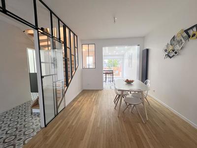 Maison - 122 m² - 6 pièces