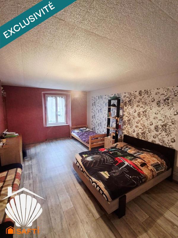 Maison - 180 m² - 8 pièces