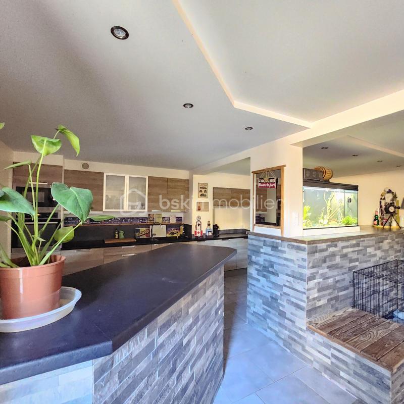 Appartement - 157 m² - 4 pièces