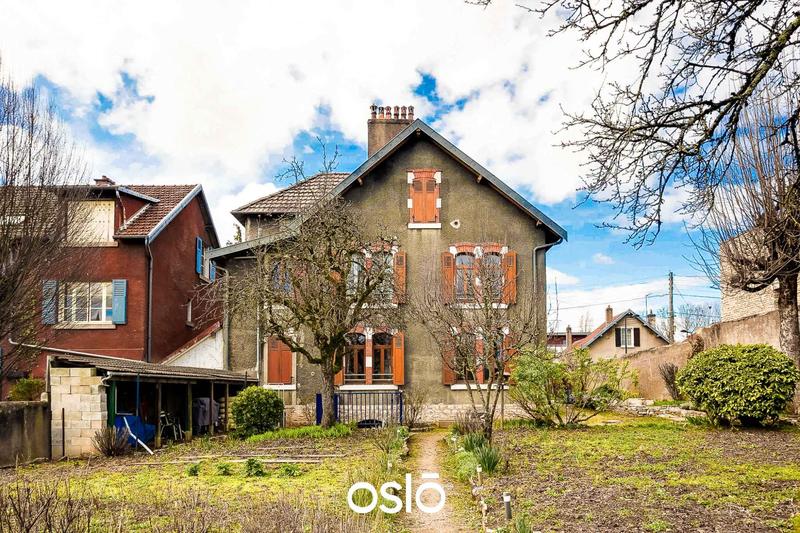 Maison - 157 m² - 6 pièces