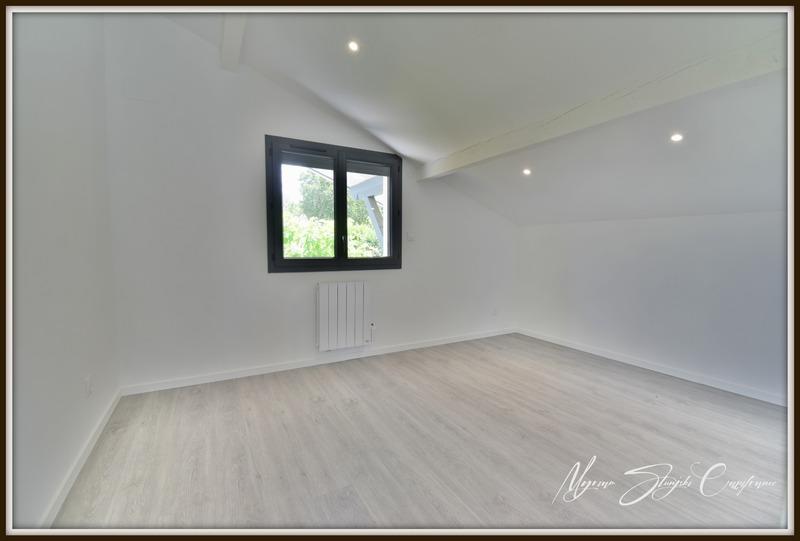 Maison - 185 m² - 7 pièces