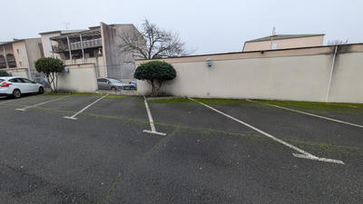 Parking - 13 m²