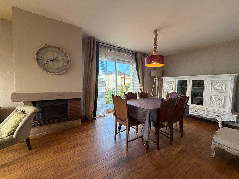 Maison - 90 m² - 5 pièces