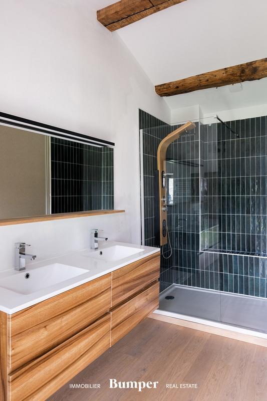 Maison ancienne - 244 m² - 7 pièces