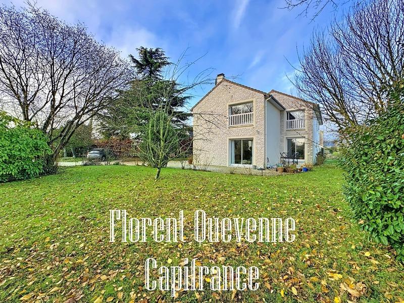 Maison - 298 m² - 7 pièces