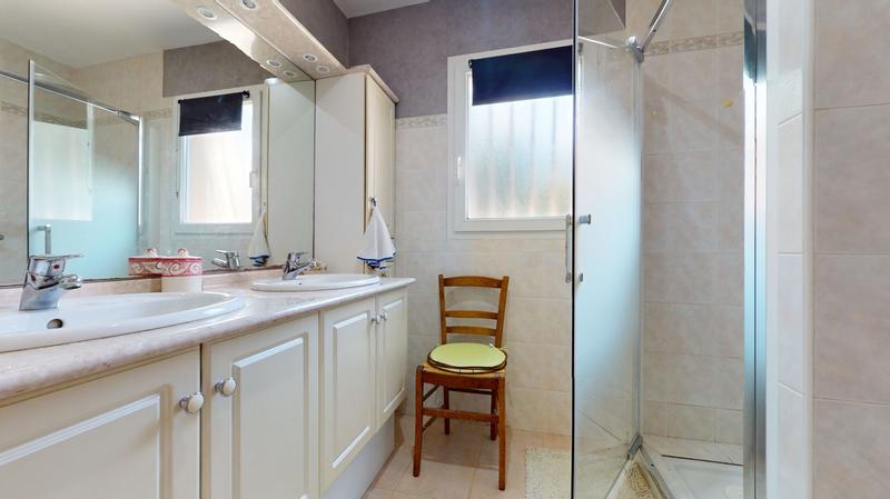 Maison traditionnelle - 127 m² - 4 pièces