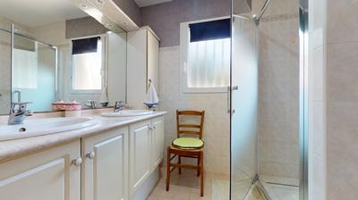 Maison traditionnelle - 127 m² - 4 pièces