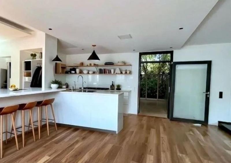 Maison - 200 m² - 5 pièces