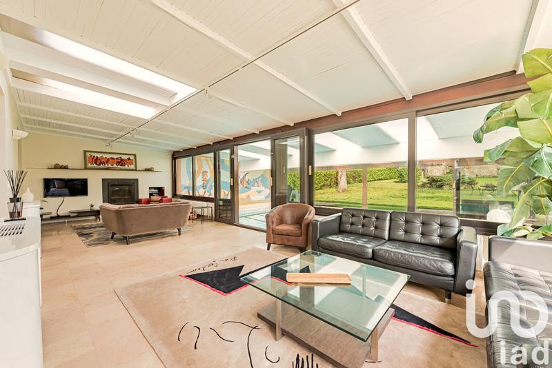 Maison - 180 m² - 7 pièces