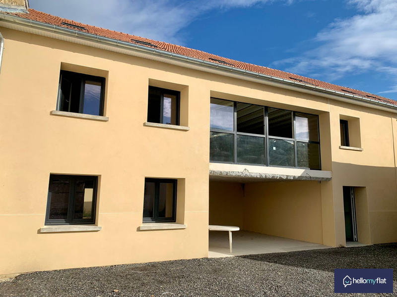 Appartement - 100 m² - 4 pièces