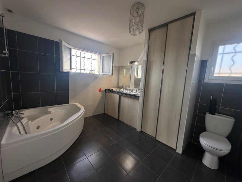 Villa - 147 m² - 5 pièces