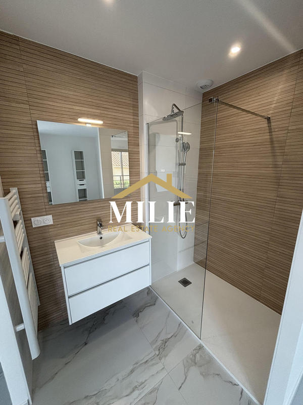 Appartement - 122 m² - 4 pièces