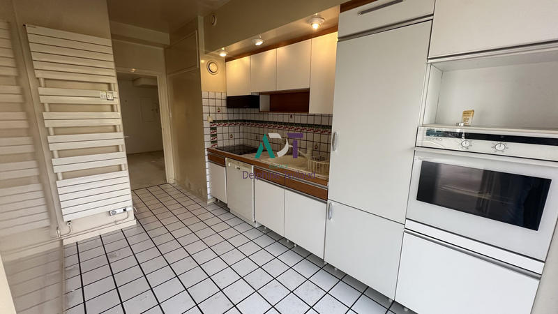 Appartement - 95 m² - 3 pièces