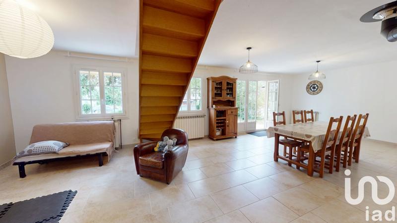 Maison - 94 m² - 5 pièces