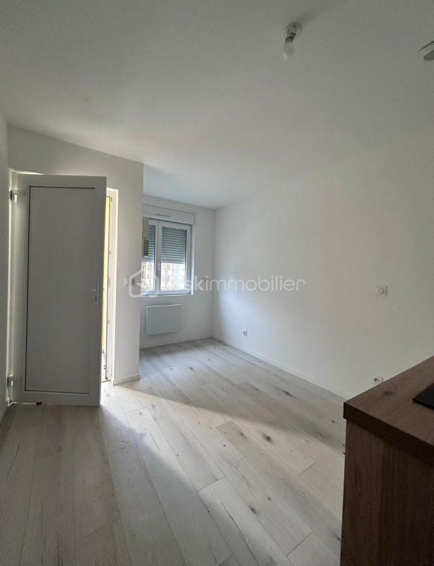 Immeuble - 209 m² - 12 pièces