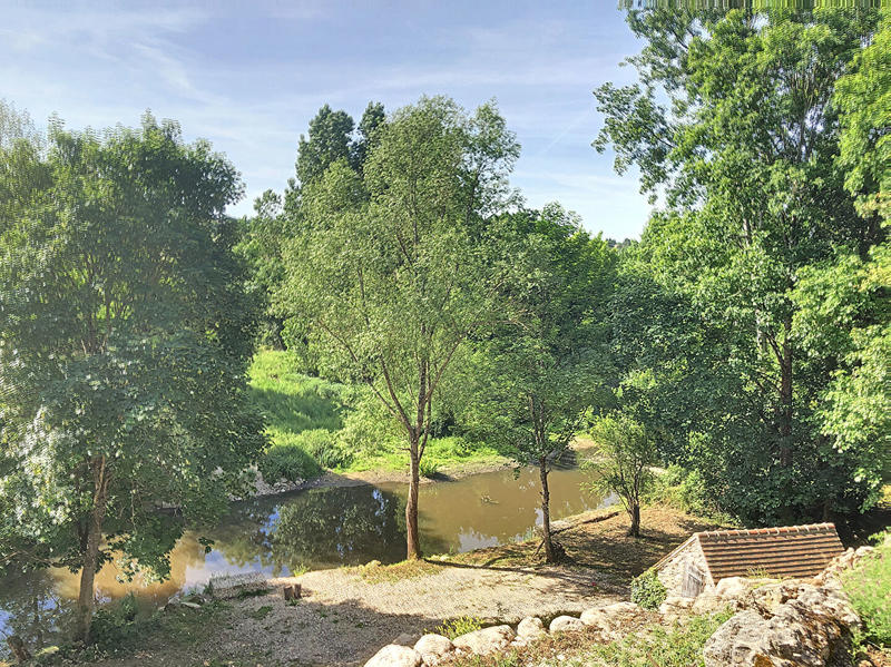 Maison - 280 m² - 11 pièces