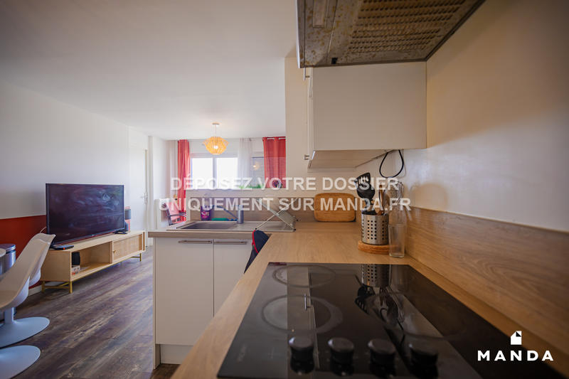 Chambre - 11 m² - 5 pièces