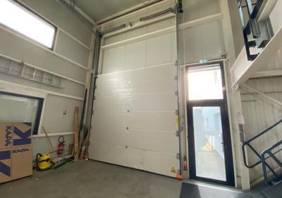 Local d'activité / Entrepôt - 822 m²