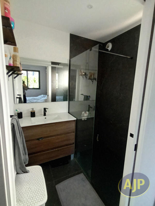 Maison - 87 m² - 5 pièces