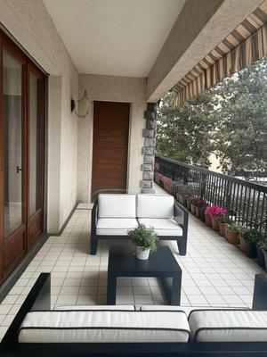 Maison - 261 m² - 11 pièces