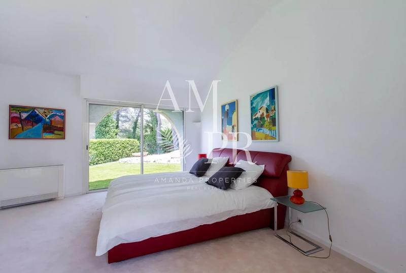 Villa - 540 m² - 13 pièces