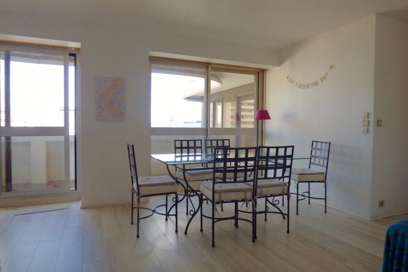 Appartement - 80 m² - 3 pièces