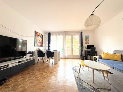 Appartement - 75 m² - 3 pièces