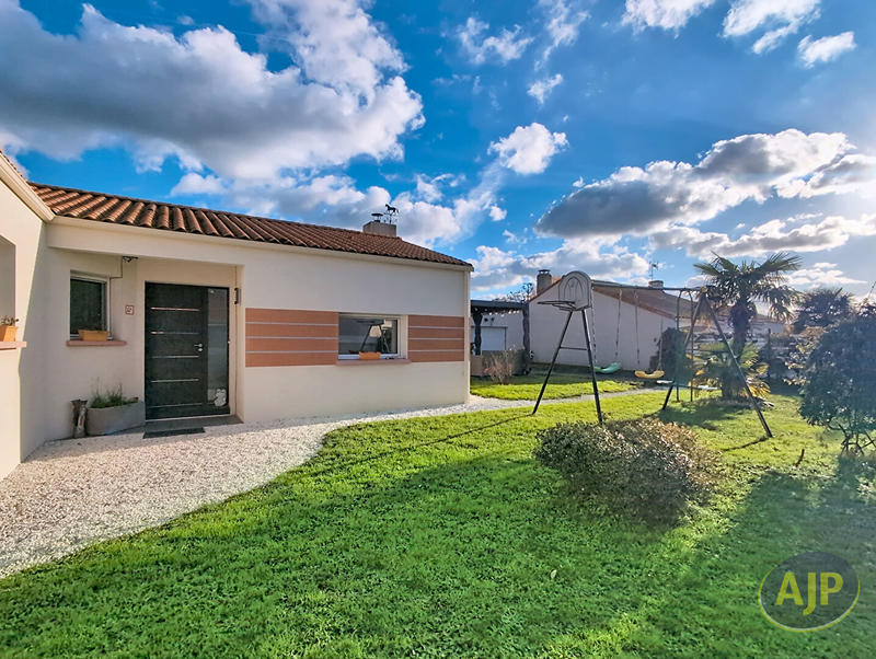 Maison - 122 m² - 6 pièces